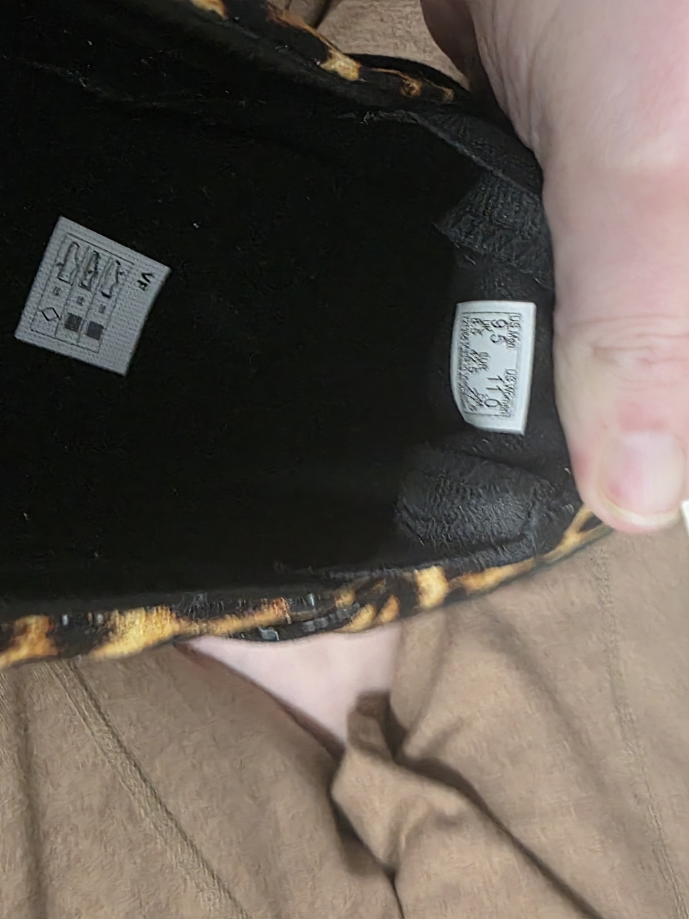 Vans Leopard Print Slip-On Sneakers - Black/Tan - Picture 2 of 3